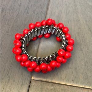 Vintage & unique beaded bracelet on stretchy band